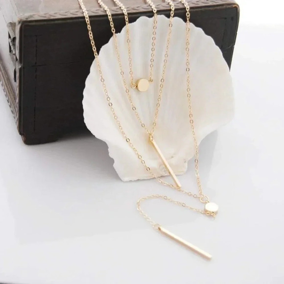 Dainty Layered Lariat Bar Circle Necklace - Picture 3 of 3